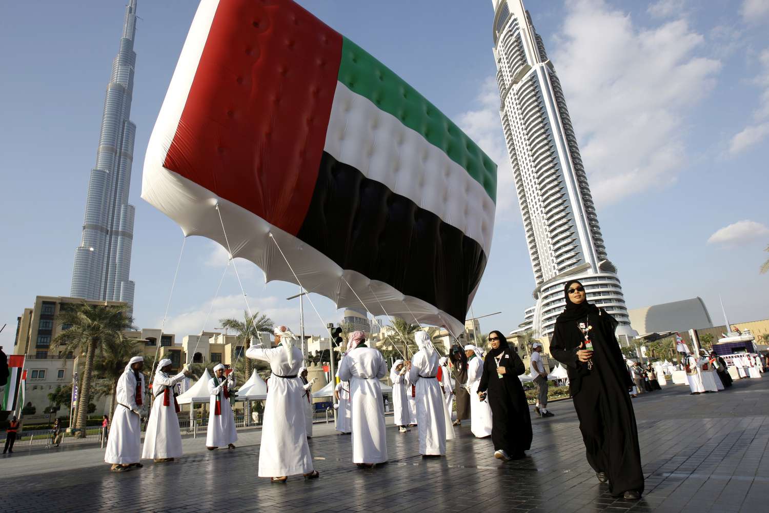 International Monetary Fund praises the UAE as it predicts 4% GDP growth.