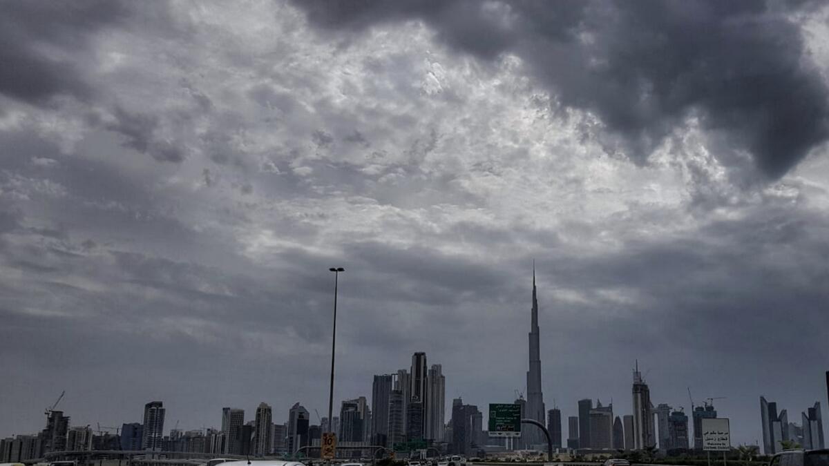 The climate bureau forecasts further showers after parts of the nation are battered by heavy rainfalls, thunder, and lightning.