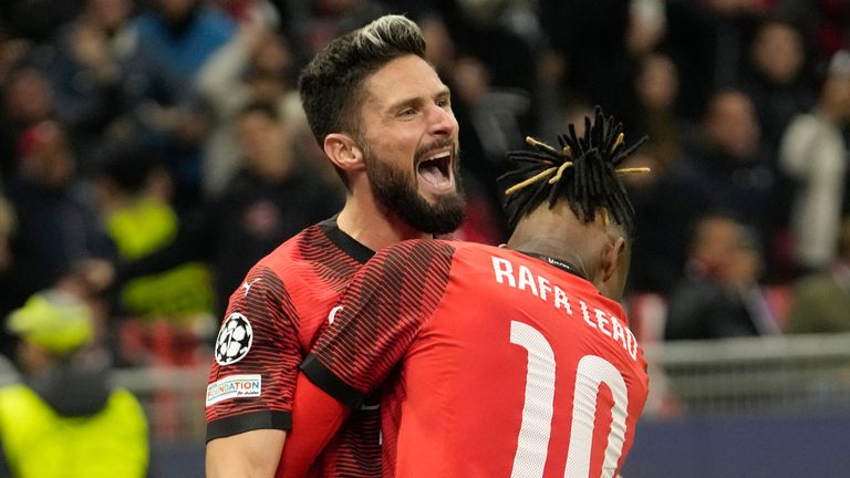 Olivier Giroud's outstanding header booked AC Milan's first Champions League victory of the season as the Italian club inched past Paris St-Germain in Group F.