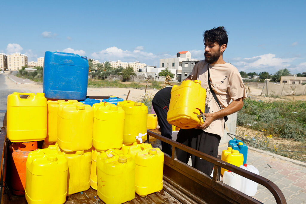 Plants are anticipated to deliver 300,000 Gazans with treated water every day.