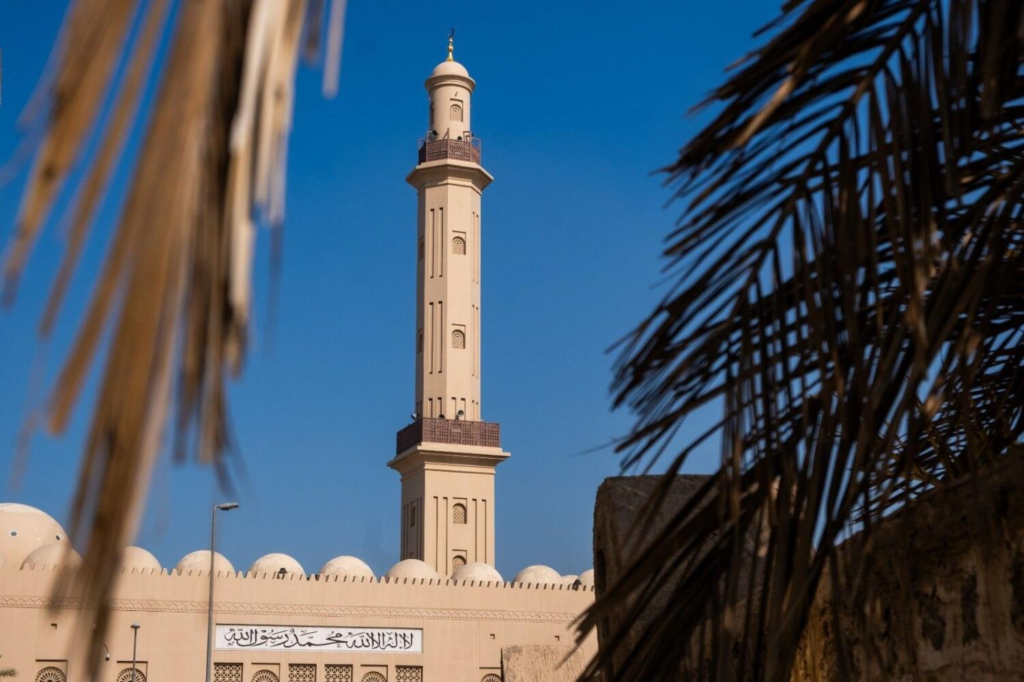 The Grand Mosque, located in the centre of Bur Dubai's ancient quarter, is an architectural marvel that has graced the skyline since its construction in 1900.