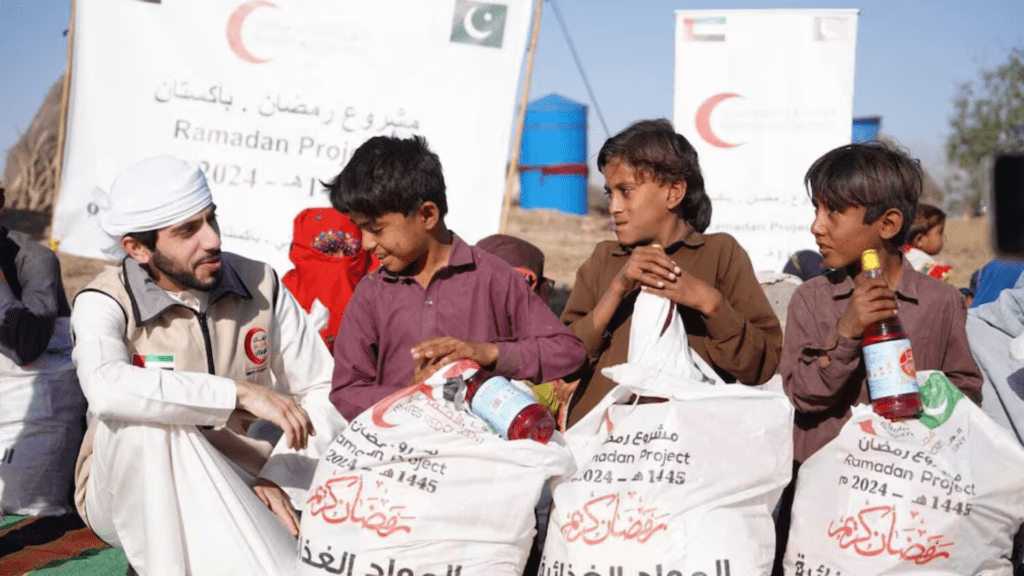 UAE's Emirates Red Crescent Distributes Thousands of Iftar Meals in Pakistan