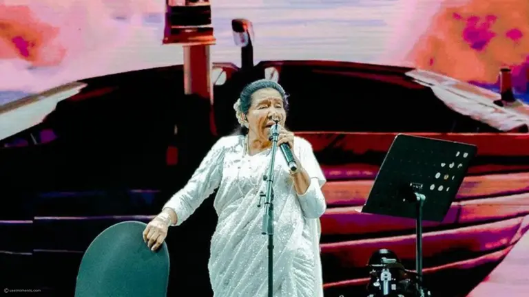 Asha Bhosle Live