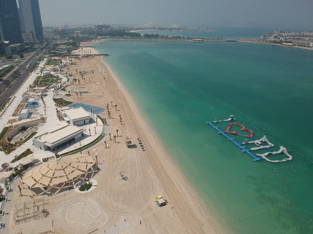 Al Bahar at the Corniche