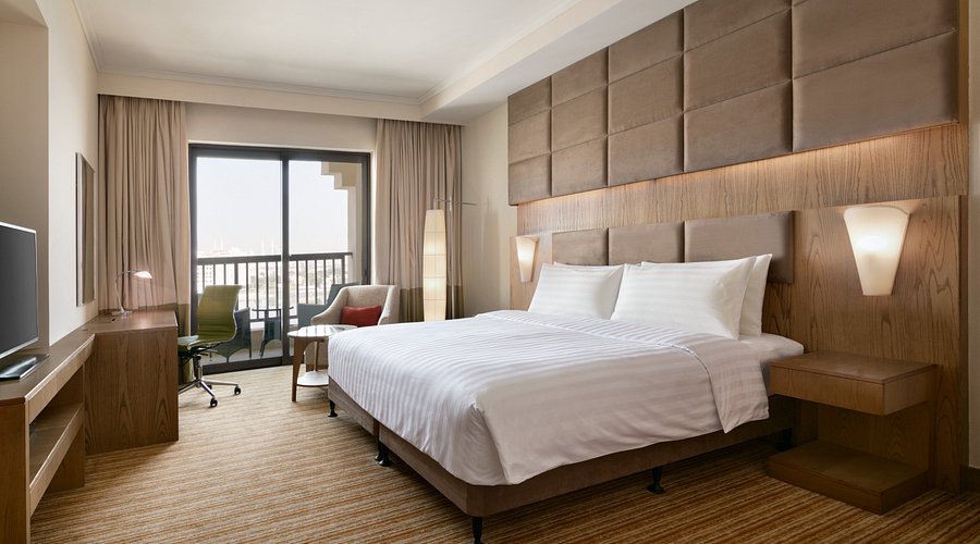 Traders Hotel Qaryat Al Beri