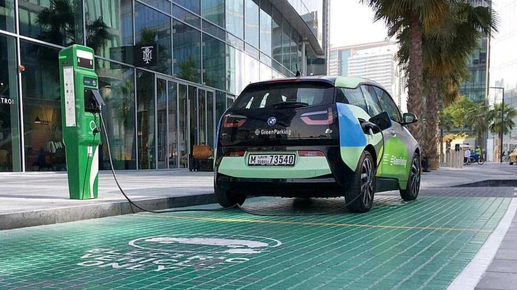 electric vehicle