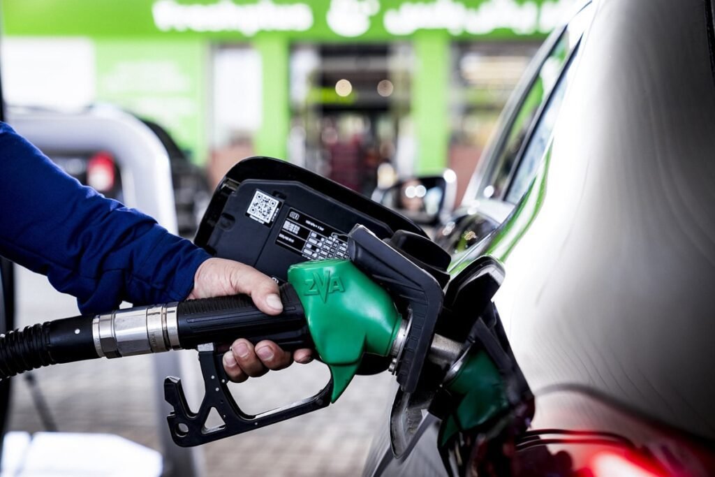 UAE Fuel Prices Drop