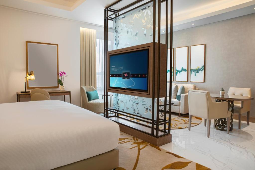 Al Jaddaf Rotana Suite Hotel Dubai