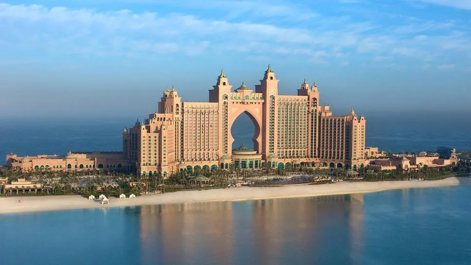 Luxurious Hotel in Dubai