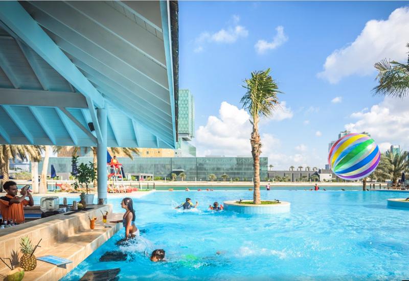 Swimming in Abu Dhabi