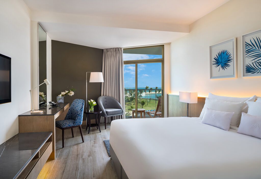 JA Beach Hotel Dubai