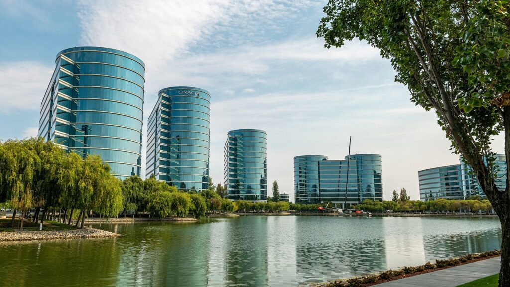 Oracle Valuation