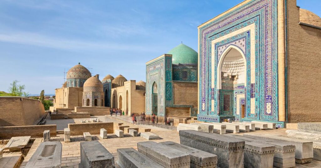 Dubai to Samarkand flight 