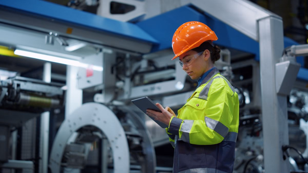UAE National Strategy Advanced Manufacturing