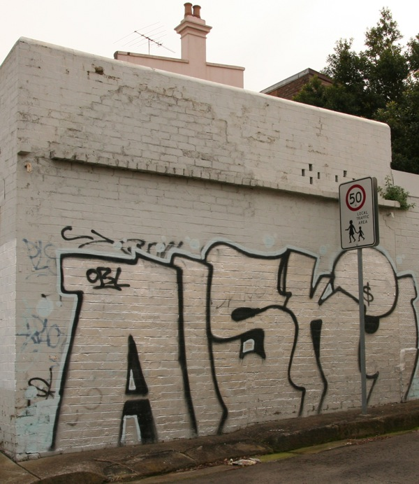 graffiti removal Dubai