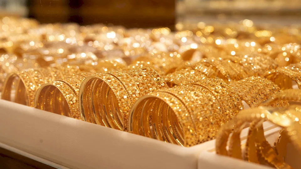 Dubai gold steady