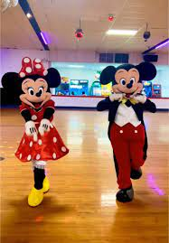 Mickey & Minnie