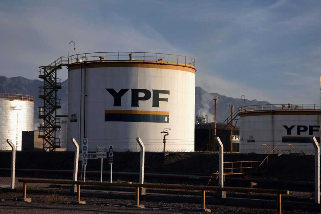 Argentina LNG investment