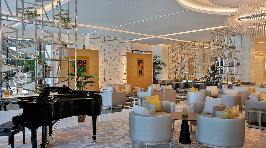 SocialBee Hilton Dubai Palm Jumeirah