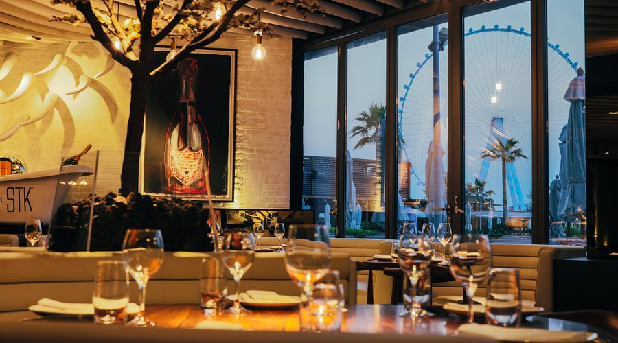 STK Dubai brunch