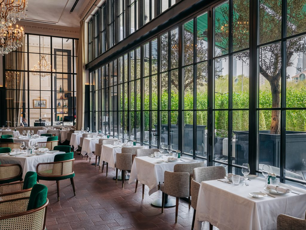 Chic Nonna business lunch