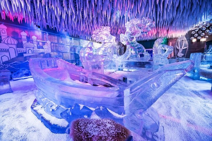 Chillout Ice Lounge