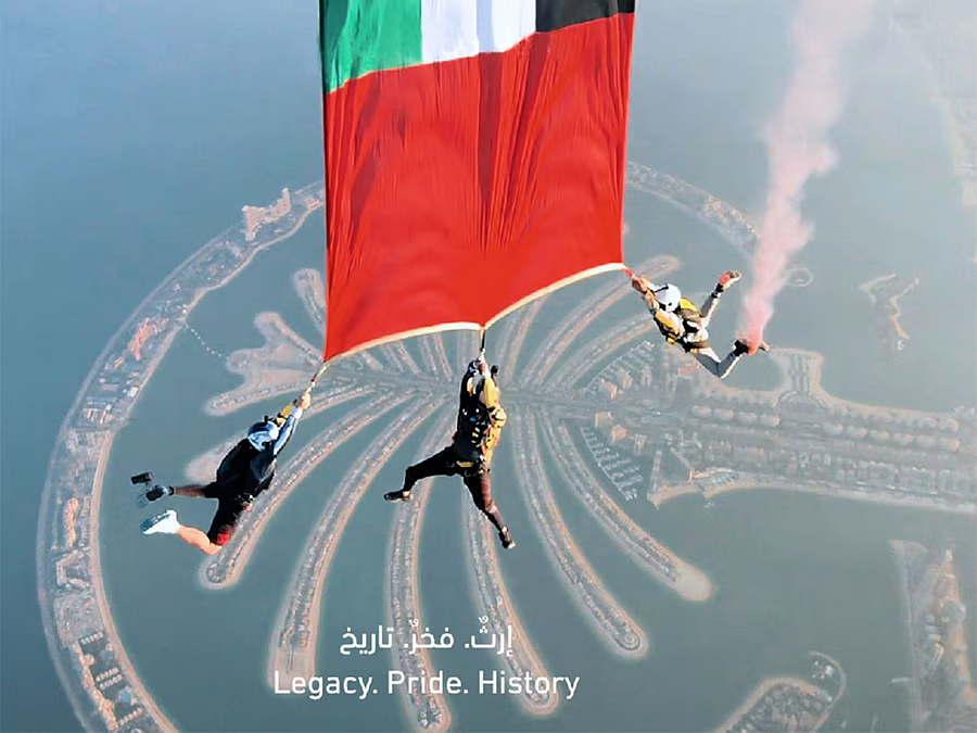 Dubai skydivers Eid Al Etihad