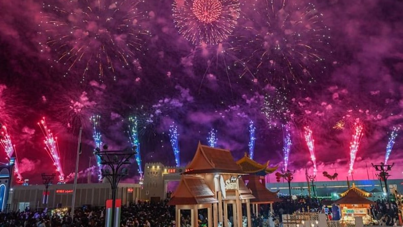 Abu Dhabi drone and fireworks show