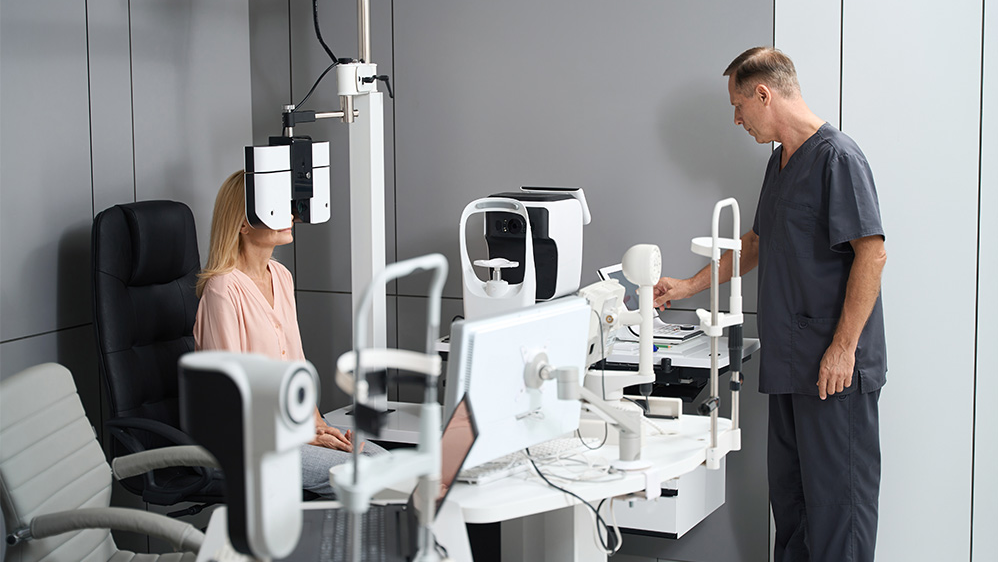 best eye specialists in Dubai