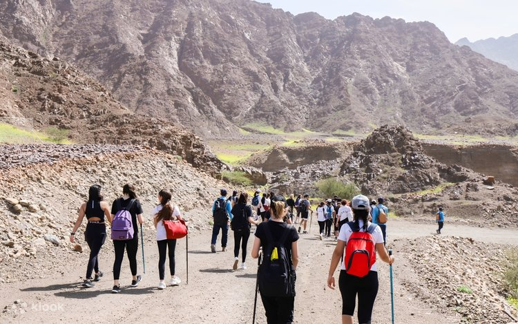 Hiking in Hatta Wadis