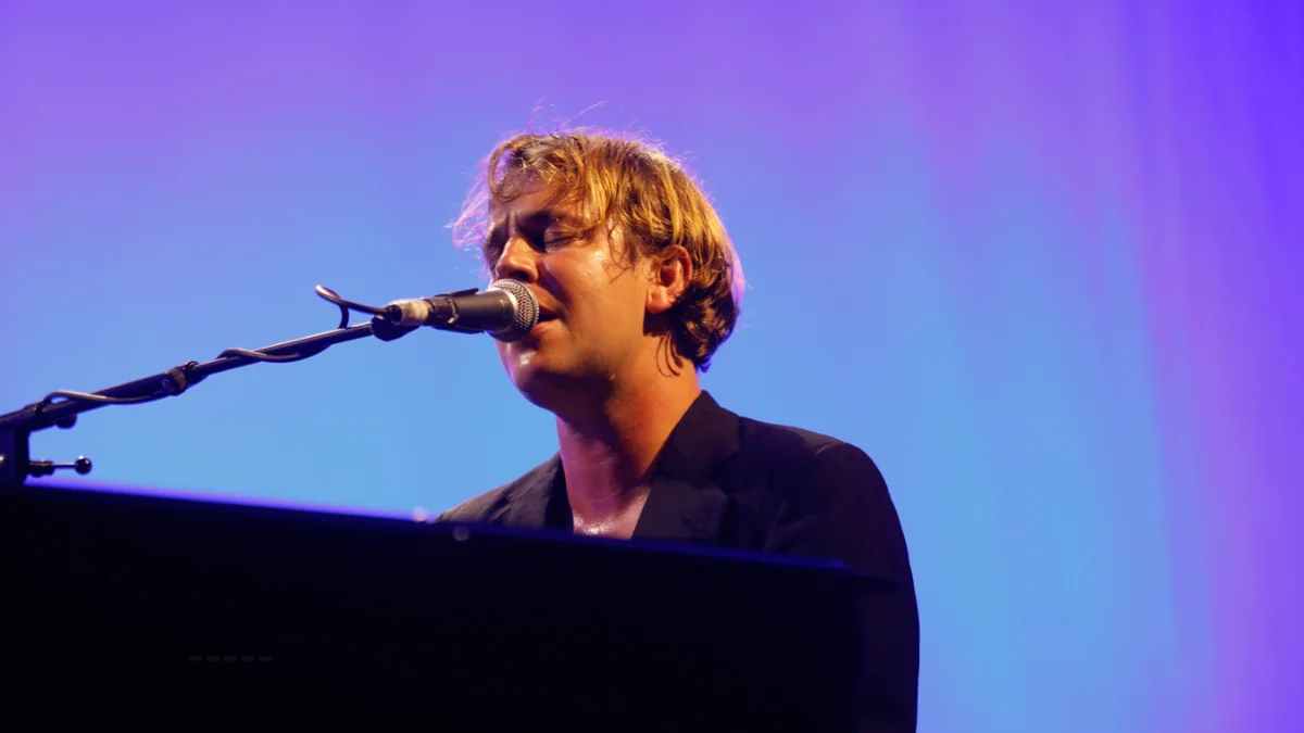 Tom Odell live in Dubai