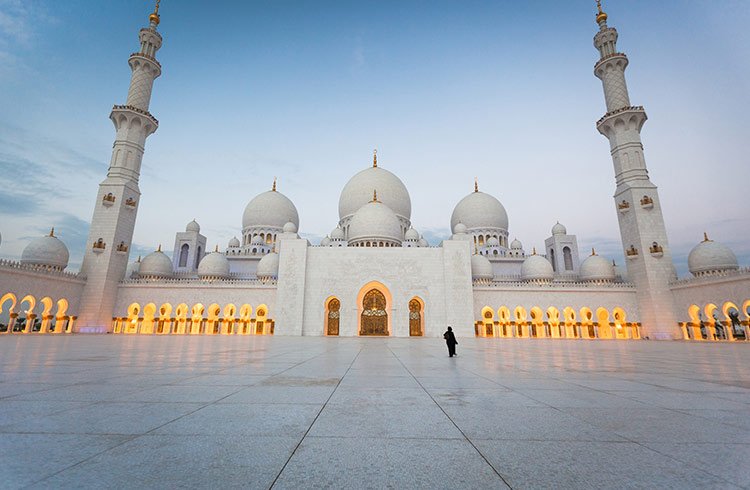 mosque etiquette for expats UAE