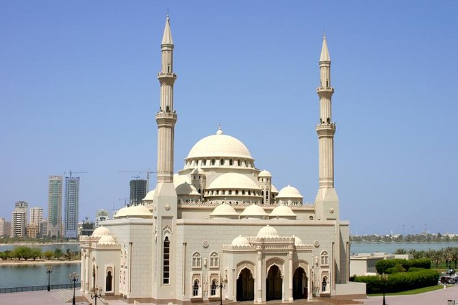 Mosques Near Corniche Area