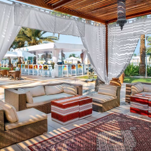 B-Lounge Abu Dhabi