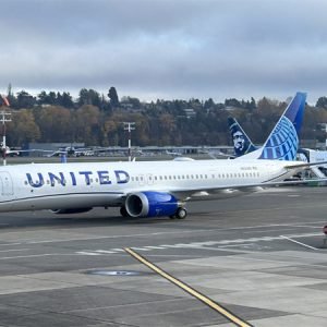 DAE Boeing 737-9 delivery