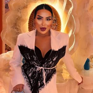 Aida Aghabeik Aida Aghabeik