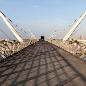 Business Bay Canal Walk back routes