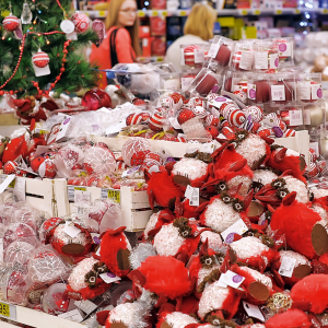 Christmas Decoration Shops Dubai Abu Dhabi