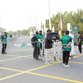 Dubai Police volunteer support