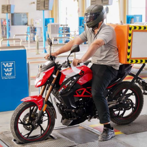 Dubai RTA delivery bike license extension